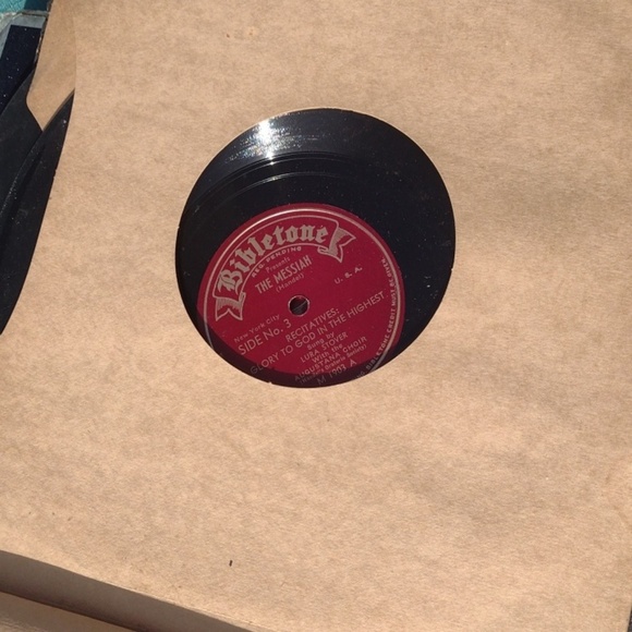 The Messiah Vinyl Records(4) - Picture 2 of 3